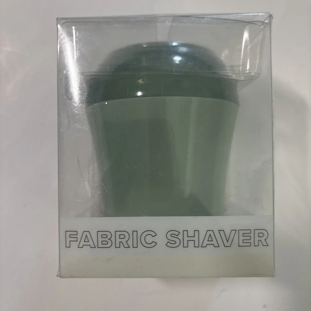 Vivitar Fabric Shaver Lint Fuzz Remover Portable 3-AAA Bat. Operated Green NIB